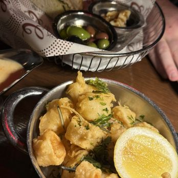 Contessa - Boston - Calamari Marco and bread - Italian Near Me - Boston, Massachusetts