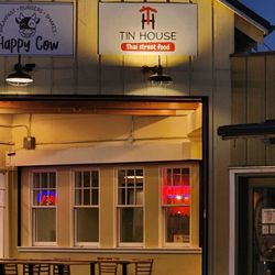 Tin House - New Thai in the neighborhood!