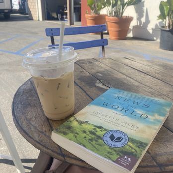 Santa Barbara Hives - Vanilla Latte 16oz - Honey Near Me - Carpinteria, California Santa Barbara Hives - Vanilla Latte 16oz - Honey Near Me - Carpinteria, California