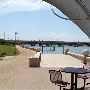Tempe Town Lake - Peaceful venue away from the hustle of the surrounding areas. - Lakes Near Me - Tempe, Arizona