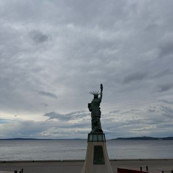 Alki Beach Park - Statue of Liberty - Parks Near Me - Seattle, Washington