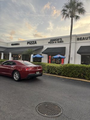 Juniors Pizza, Subs & Wings by null