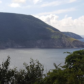 Meat Cove Chowder Hut - Canadian (New) Near Me - Meat Cove, Nova Scotia
