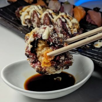 Friends Sushi Izakaya - Godzilla roll - Sushi Bars Near Me - Chicago, Illinois Friends Sushi Izakaya - Godzilla roll - Sushi Bars Near Me - Chicago, Illinois