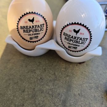 Breakfast Republic - Cute salt and pepper shakers - Breakfast & Brunch Near Me - Palm Desert, California Breakfast Republic - Cute salt and pepper shakers - Breakfast & Brunch Near Me - Palm Desert, California