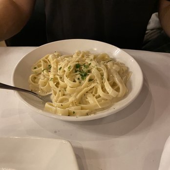 Amore! Italian Kitchen - Fettuccine Alfredo Dinner - Italian Near Me - Indianapolis, Indiana Amore! Italian Kitchen - Fettuccine Alfredo Dinner - Italian Near Me - Indianapolis, Indiana