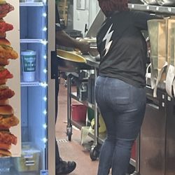 Wingstop - Bad pic but not a glove in sight