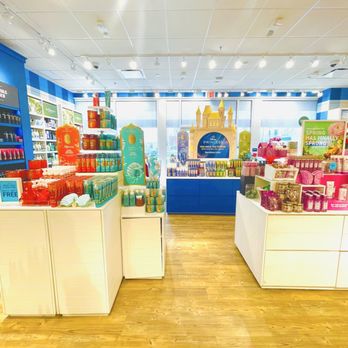 Bath and Body works - The spaaaace & different scents - Cosmetics & Beauty Supply Near Me - Glenarden, Maryland Bath and Body works - The spaaaace & different scents - Cosmetics & Beauty Supply Near Me - Glenarden, Maryland