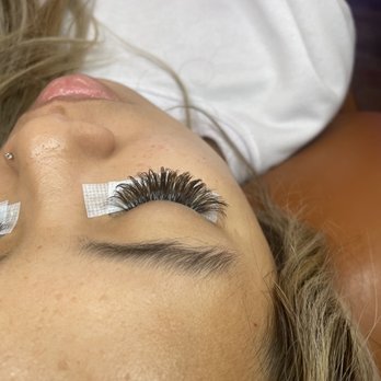 Chee Artistry - Brow mega volume - Eyelash Service Near Me - Vancouver , Washington Chee Artistry - Brow mega volume - Eyelash Service Near Me - Vancouver , Washington