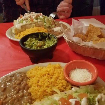 La Malinche Restaurant - Quesadilla, guac appetizer, burrito - Mexican Near Me - Rahway, New Jersey La Malinche Restaurant - Quesadilla, guac appetizer, burrito - Mexican Near Me - Rahway, New Jersey