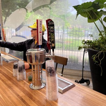 Budweiser Brewery Experience - Beer choices - Beer Tours Near Me - Saint Louis, Missouri