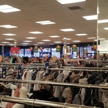 Burlington - 12/18/21 prairie dogging - Department Stores Near Me - Vienna, Virginia