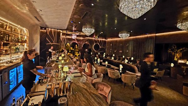 Segreto Lounge by null