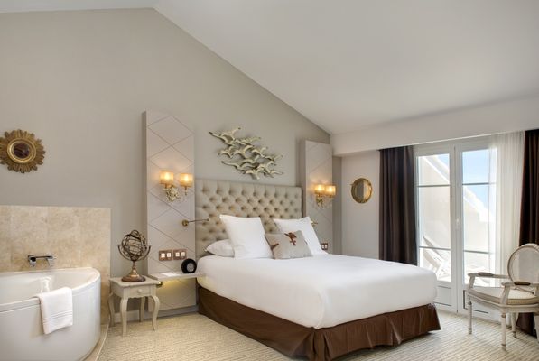 Grand Hotel des Sablettes Plage, Curio Collection by Hilton by null
