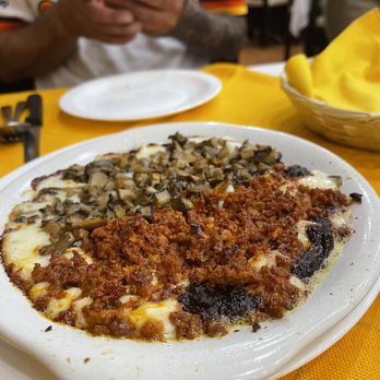 La Chata - Queso fundido - Mexican Near Me - Guadalajara, JAL