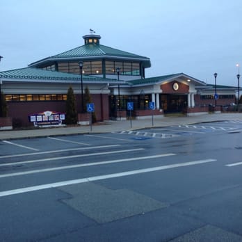 Kennebunk Service Plaza Northbound - Rest Stops Near Me - Kennebunk, Maine