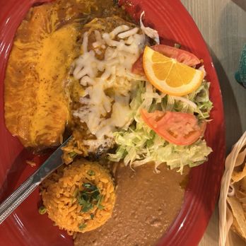 La Palapa - Combo #2 plate with chile relleno and cheese enchilada - Mexican Near Me - Lubbock, Texas