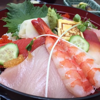 Shintaro Sushi - Chirashi Don close-up (from lunch set $16) - Japanese Near Me - Richmond, British Columbia Shintaro Sushi - Chirashi Don close-up (from lunch set $16) - Japanese Near Me - Richmond, British Columbia
