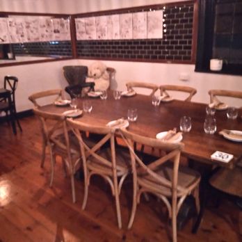 Empire Hotel - Bistro - Hotels Near Me - Beechworth, VIC