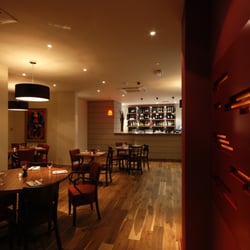 Poem Bar & Grill