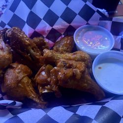 Zio's Pizza - Buffalo Oven Roasted and Fried Wings
