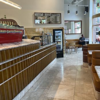 Variety Coffee Roasters - Ordering counter - Coffee Roasteries Near Me - New York, New York Variety Coffee Roasters - Ordering counter - Coffee Roasteries Near Me - New York, New York