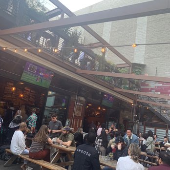 Mad Oak - Upper and lower level open patio/rooftop - Bars Near Me - Oakland, California