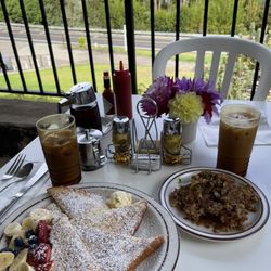 Kula Sandalwoods Inn & Cafe - Yummy