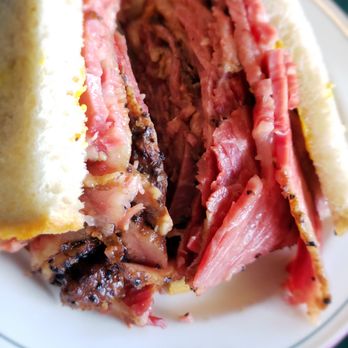 Centre Street Deli - a roast beef sandwich on a plate - Delis Near Me - Thornhill, Ontario Centre Street Deli - a roast beef sandwich on a plate - Delis Near Me - Thornhill, Ontario