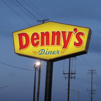 Denny's - Exterior - Diners Near Me - Palatine, Illinois