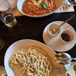 CACIO E PEPE PASTA CACIO E PEPE PASTA