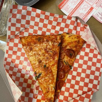 Prime Pizza - This is how much bigger the pepperoni slice was - Pizza Near Me - Burbank, California