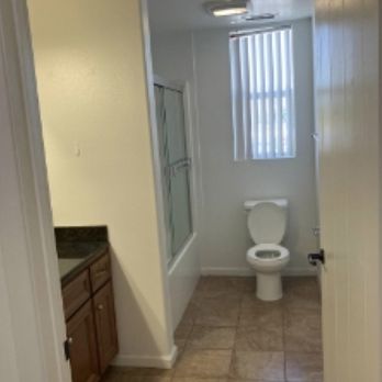 Le Blanc Apartments - Apartments Near Me - Canoga Park, California Le Blanc Apartments - Apartments Near Me - Canoga Park, California