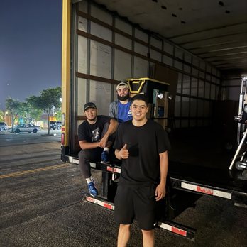 DREAM TEAM MOVERS - These guys were absolute perfectionists. Aibo, Jonny and Ali did a wonderful job start to finish. - Movers Near Me - Los Angeles, California