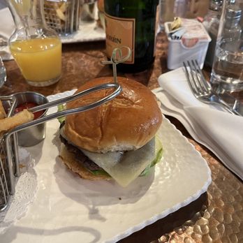 Bar Charley - wagyu burger with truffle aioli - Steakhouses Near Me - Washington, DC, District of Columbia