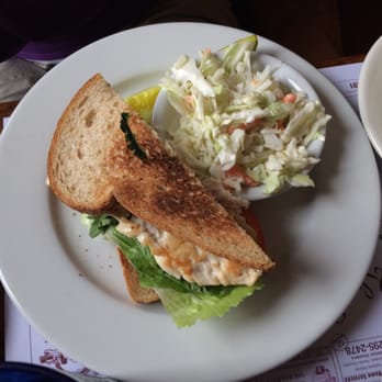 The Sagamore  - Grilled chicken sandwhich - New American Near Me - Sagamore, Massachusetts