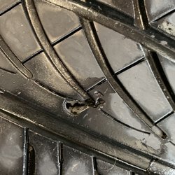 Killeen Auto Brokers - Whole in tire that was sold to me with my car.