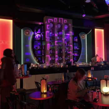 The Red Pavilion - The bar - Dance Clubs Near Me - Brooklyn, New York