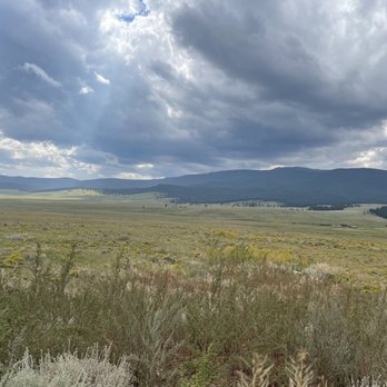 Comanche Creek Brewery - Breweries Near Me - Eagle Nest, New Mexico
