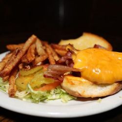 Short's Burgers Eastside - Page chicken sandwich