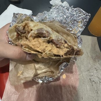 Tacos Los Cholos - Mexican Near Me - Huntington Park, California