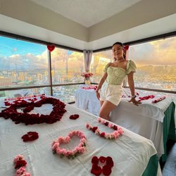 Blue Sky Thai Massage & Spa - Honolulu - Massage for two, set up with special occasion decorations.
