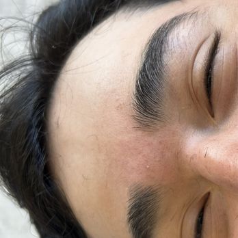 I style eyebrow threading - Before - Threading Services Near Me - Santa Clarita, California I style eyebrow threading - Before - Threading Services Near Me - Santa Clarita, California
