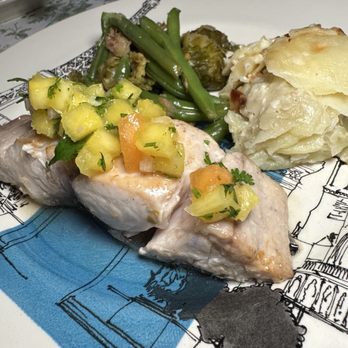 Frenchy's Table - MAHI with mango sauce - Seafood Near Me - Lauderdale-by-the-Sea, Florida
