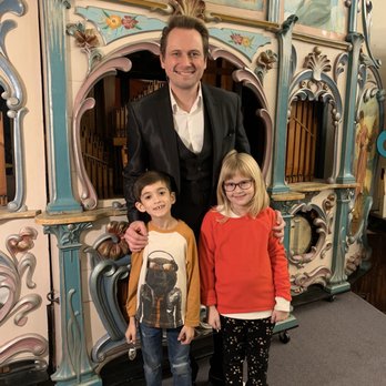 Intrigue Theater - Photo op after the show. - Performing Arts Near Me - Eureka Springs, Arkansas