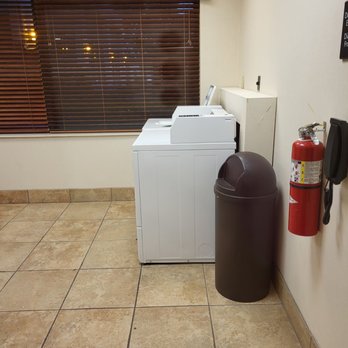 Hampton Inn Evansville - Guest laundry room - Hotels Near Me - Evansville, Indiana Hampton Inn Evansville - Guest laundry room - Hotels Near Me - Evansville, Indiana