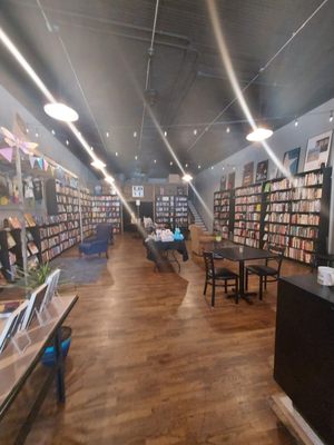 Round Table Bookstore by null