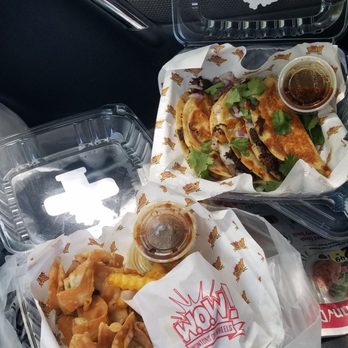 Wontons On Wheels - Shrimp Wontons w/Fries & Oxtail Tacos - Food Trucks Near Me Wontons On Wheels - Shrimp Wontons w/Fries & Oxtail Tacos - Food Trucks Near Me