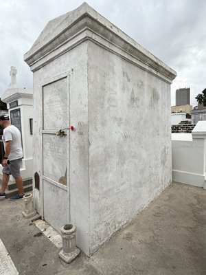 St. Louis Cemetery No. 1 by null