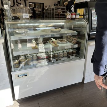 Laurie’s Pie Bar - Pie Jar display - Bakeries Near Me - Long Beach, California